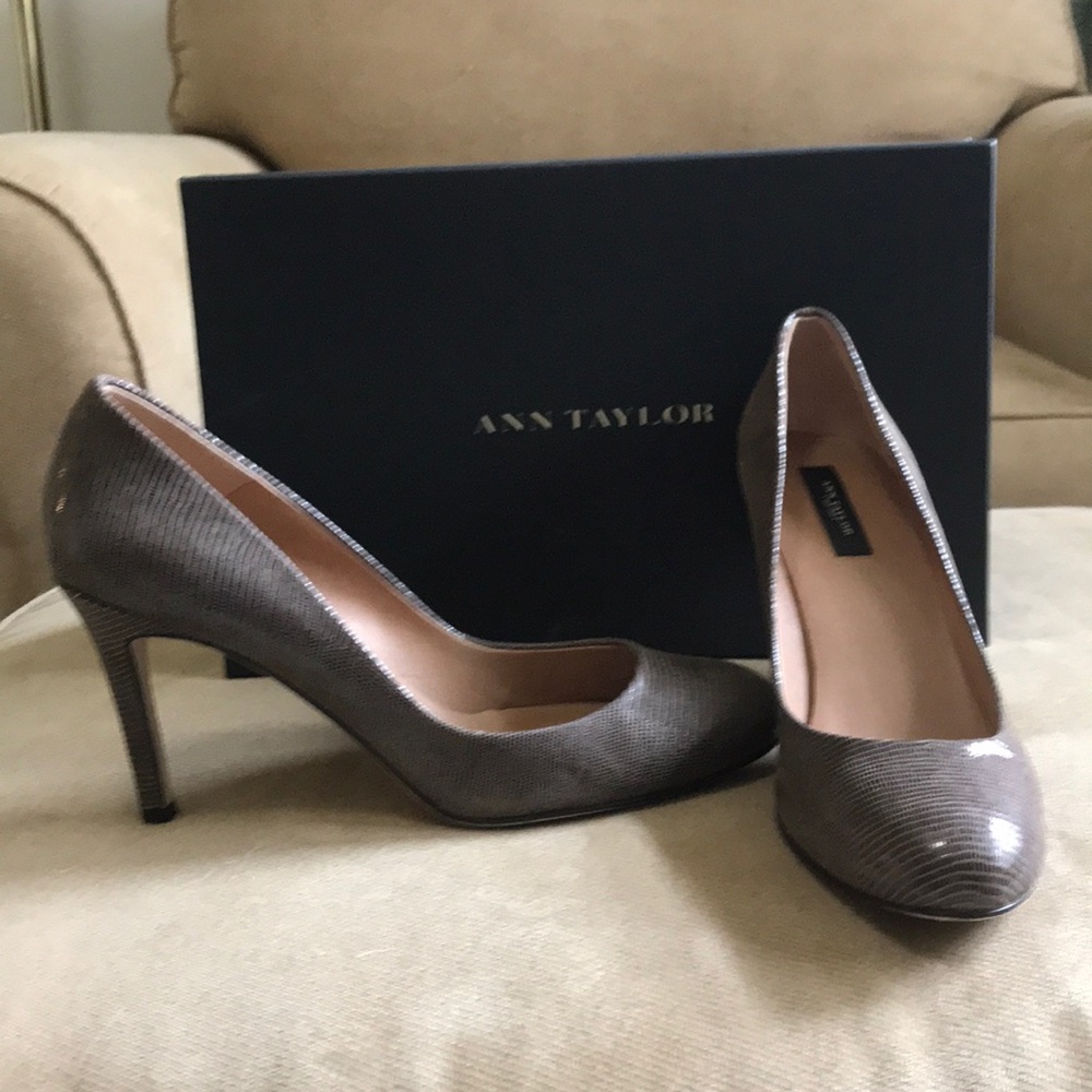 These Lizard Pumps Make a Statement